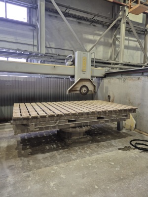 Автоматическиt мостовоst фрезерныt станrb для резки камня