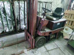 Электропогрузчик ЕВ 687