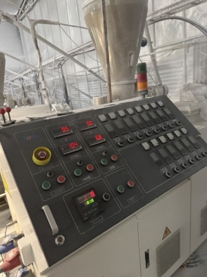 Линия экструзии ПВХ панелей SJZ65/132 ПВ