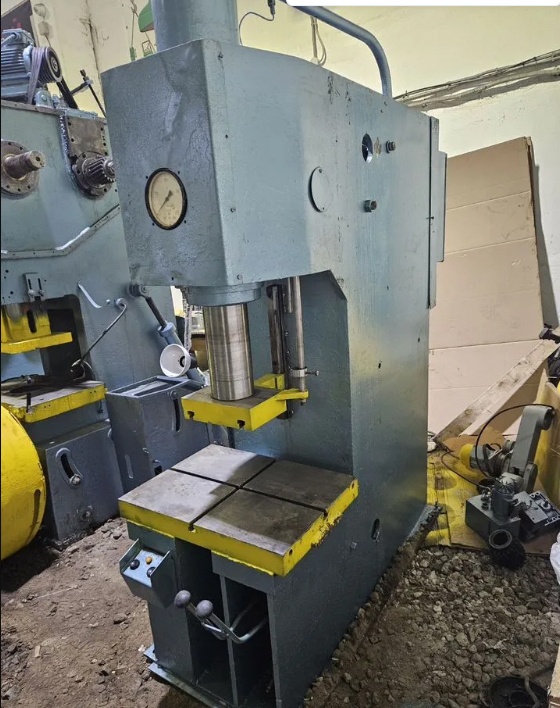 Пресс гидравлический П6328