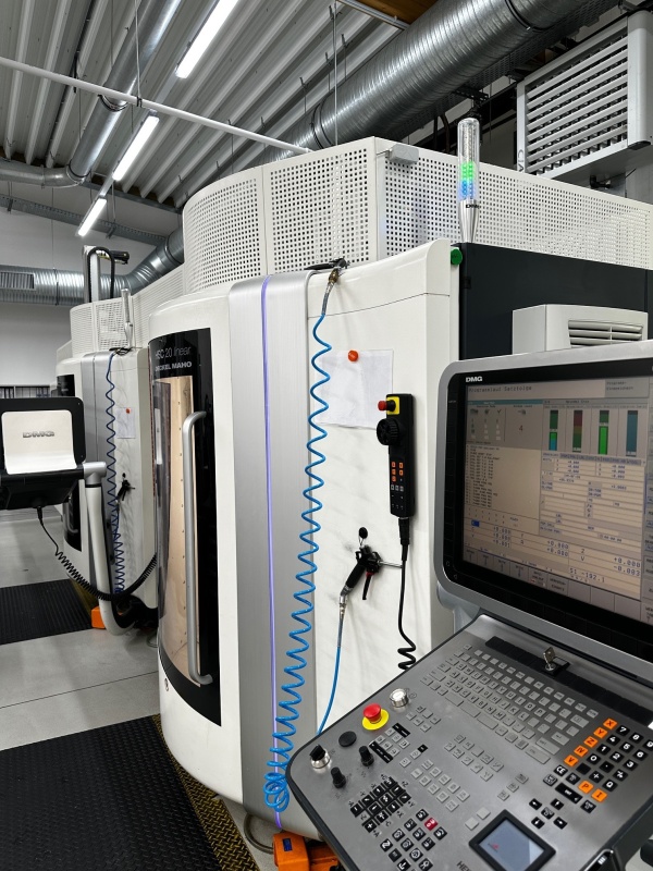 5-осевой высокоскоростной обрабатывающий центр SAUER HSC 20 linear