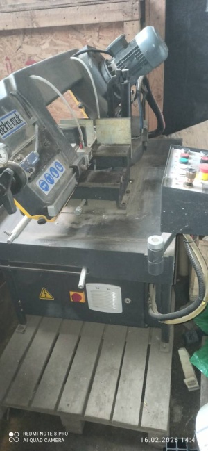 Ручной ленточнопильный станок Beka-Mak BMS-230DG