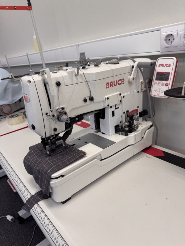 Петельная машина полуавтомат Bruce