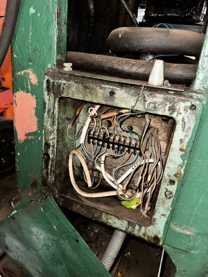 Кривошипный пресс кд2126