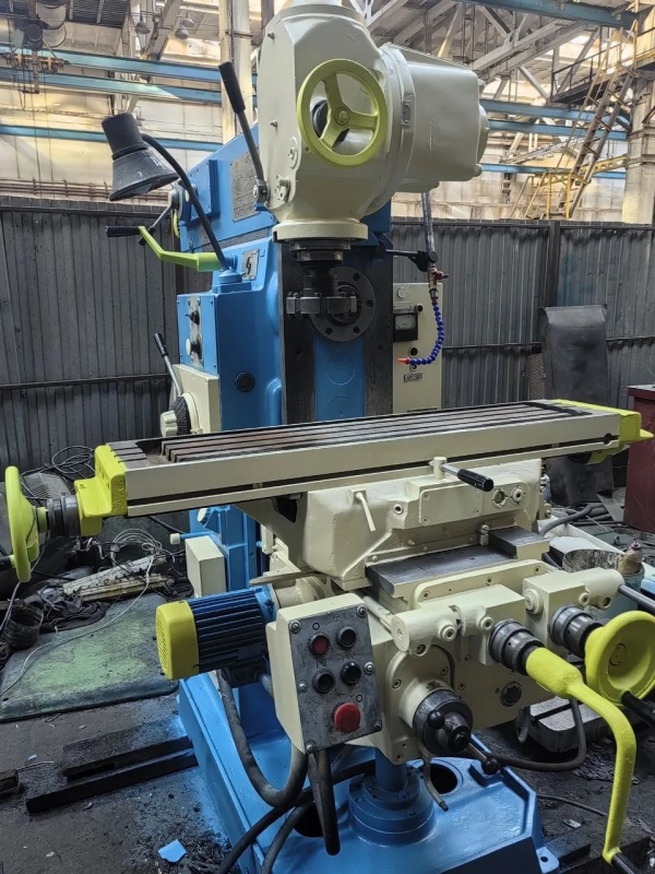 6К81Ш станок универсально-фрезерный станок