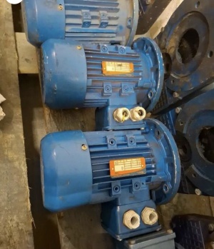 Электродвигатели 380 почти новые