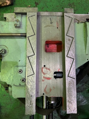 Широкоуниверсальный фрезерный станок с хранения СФ-676