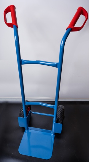 Двухколесная ручная тележка из стали грузоподъемность 200 кг