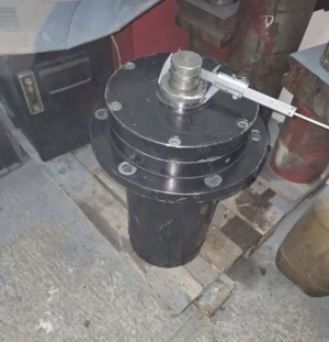 Цилиндр/ гидроцилиндр