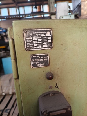 Станок круглошлифовальный VEB SU 200-630