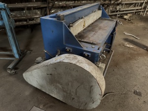 Гильотина электрическая Q11 3x1300 ACL