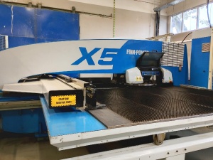 Револьверный координатно-пробивной пресс FINN-POWER X5