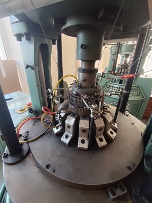 Кругловязальная машина