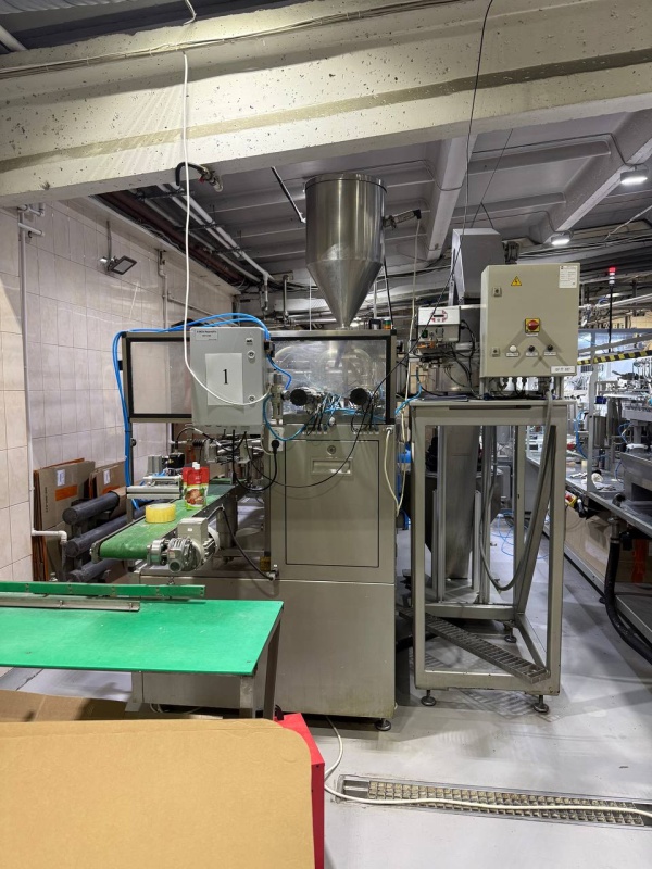 автомат Дой-Пак VOLPAK SL-140-L1F с боковым штуцером