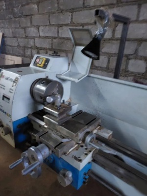 Настольный токарный станок lamt - 550/400