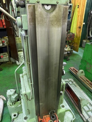 Широкоуниверсальный фрезерный станок с хранения СФ-676