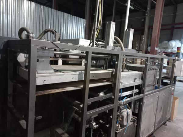 Вакуумный термоформовочный станок СЕРВЕРК АБС-201