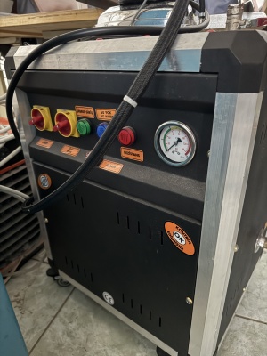 Парогенератор с утюгом на 10л Barelli 005A