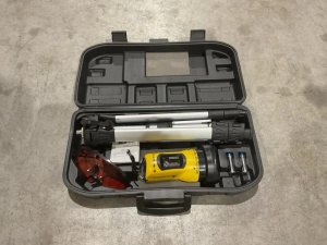 Кросс-линейный лазерный нивелир Benson модель 012689