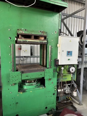 Пресс вулканизационный 250т, 600х600 мм