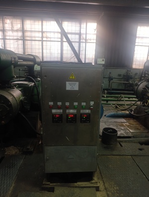 Компрессор поршневой 2ВМ 2,5 12/9 с холодильниками и шкафом управления