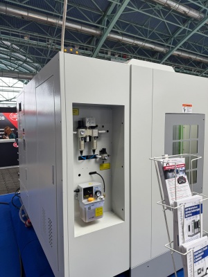 Вертикальный обрабатывающий центр c чпу DRC VMC640