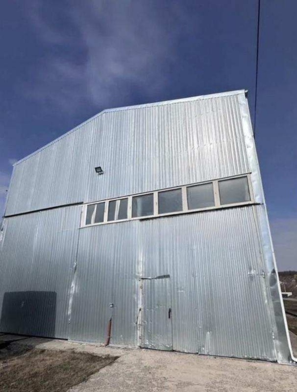 участок 4 ГА с ангарами и коммуникациями в Белгороде