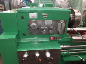 Токарно-винторезный станок РТ 492 Ф1