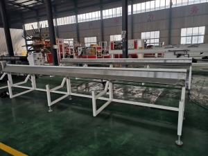 линия производства трубы пвх, канализационная трубы ПВХ