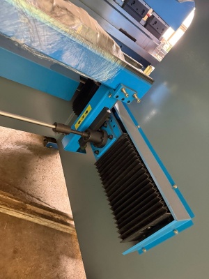 Пресс листогибочный LDMA 160/3200 c ЧПУ DELEM DA53T