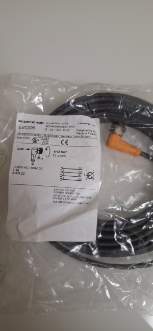 Оптический датчик измерения расстояния ifm O1D120