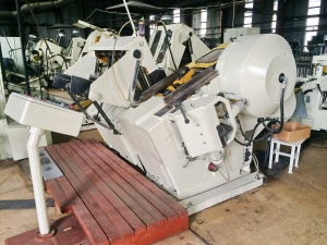 Монпасье Производство жестяная банка автомат