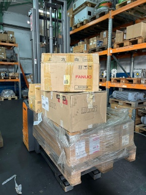 Роботизированная сварочная станция FANUC M-710iC/12L