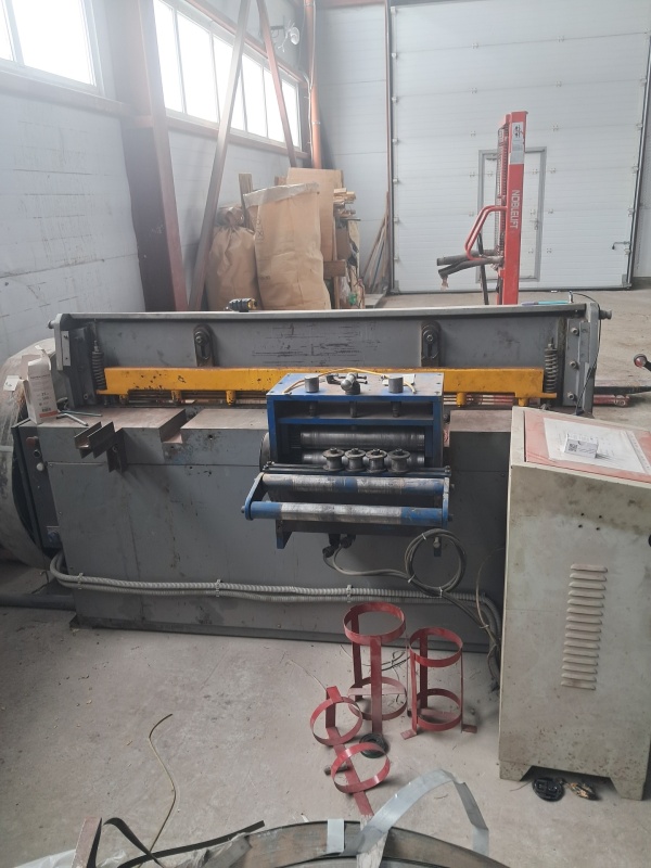 гильотина чистая механика до 2 мм. * 1200 мм