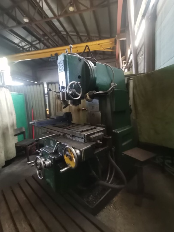 Вертикально-фрезерный станок 6Т12 (Инв. №0001) — рабочее состояние