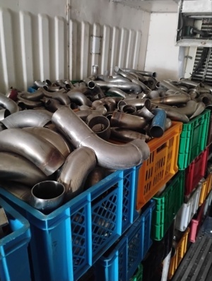 Молочная запорная и соединительная арматура б. у