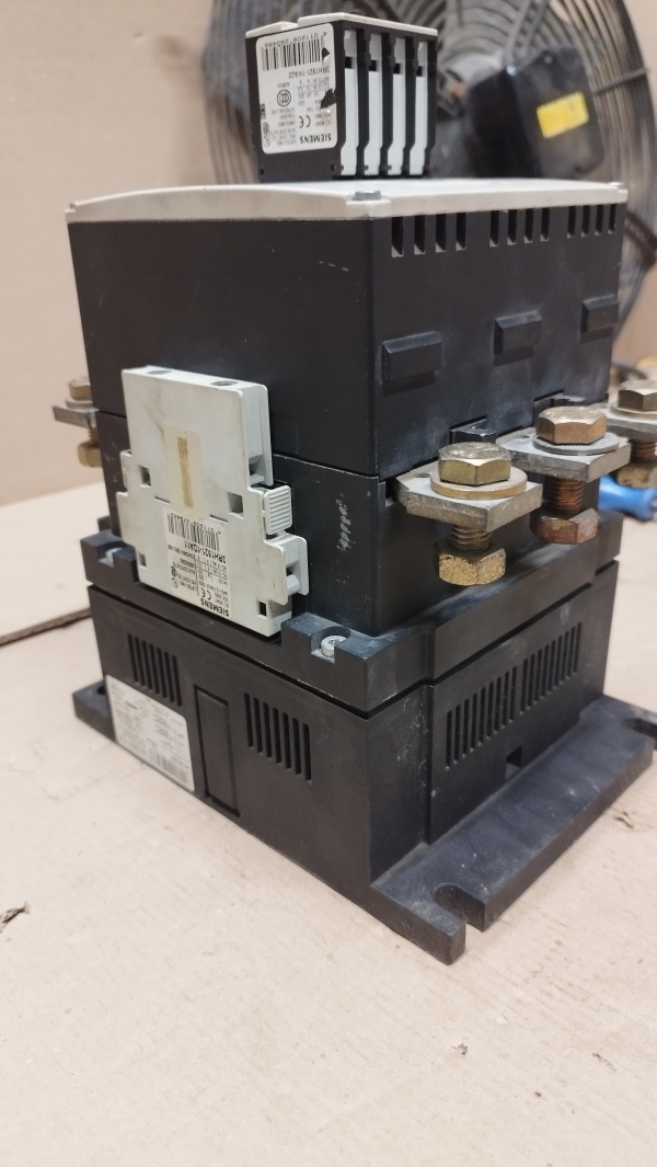 Контактор (Магнитный пускатель) SIEMENS SIRIUS 3RT1065-6