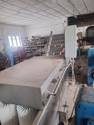 Щёточная машина для мойки фруктов