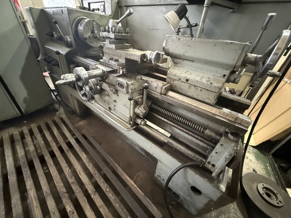 Токарно-винторезный станок 16К25 РМЦ1000