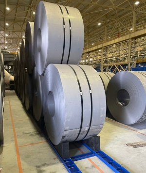 Стеллаж для складирования рулонов металла