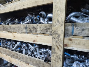 Молочная запорная и соединительная арматура б. у