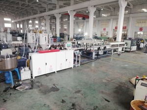 Экструзионная линия для производства двухстенных гофрированных труб, оборудование для производства гофрированных труб