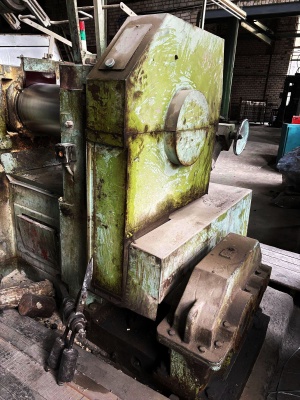 Вальцы для резины пд-630 315/315