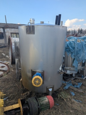 Смеситель 1,8 м3 (Резервуар для пищевых жидкостей РНВО 1.8)