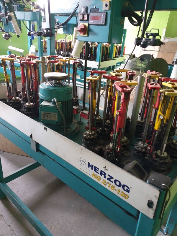 НЕМЕЦКИЙ ШНУРОПЛЕТЕЛЬНЫЙ СТАНОК AUGUST HERZOG NG-2/16-120