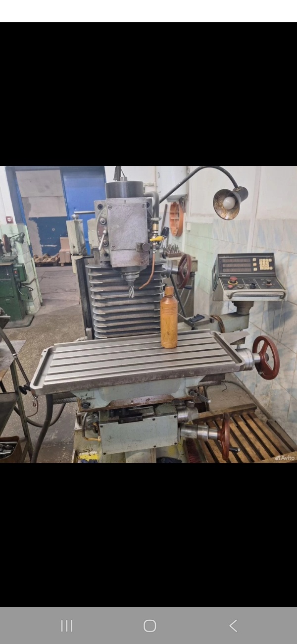 Фрезерный станок ВМ131ВФ1