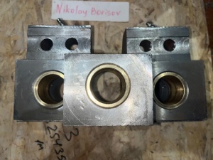 Блок тисков пара для каретки на станок резьбонарезной 5993-5А993