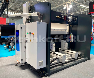 Задние упоры