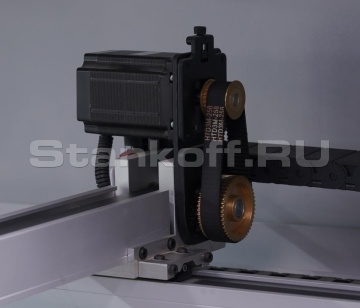 Шаговый двигатель