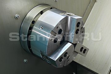 Гидравлический 3-кулачковый патрон Ø200 с отверстием